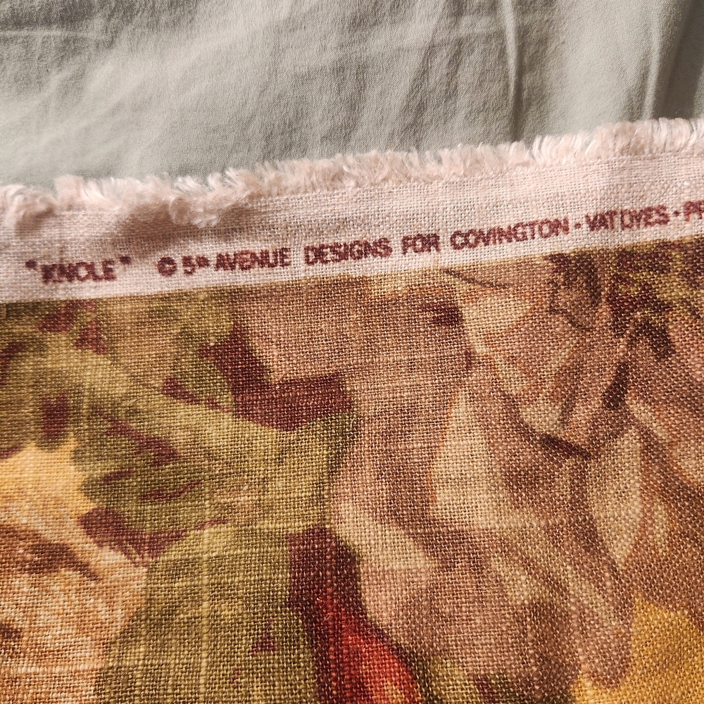 Floral Patterned Heavy Linen Fabric in Red, Green and Yellow. - Picture 12 of 14